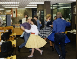 Vorführung 1989 in einer Bank Vorführung 1989 in einer Bank